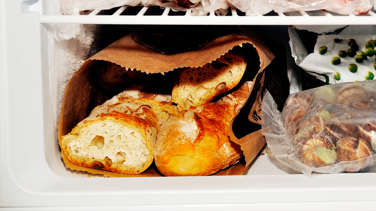 Does Freezing Bread Reduce Carbs?