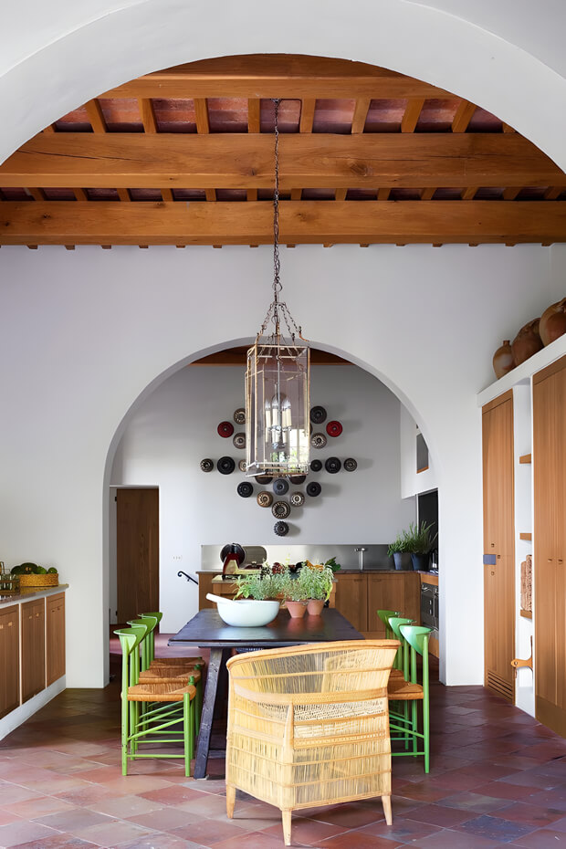 Traditional countryside kitchen with dining area